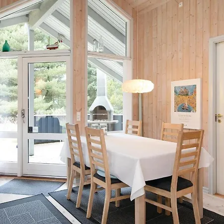 Holiday Lokken With Fireplace 04 度假居 Lyngbytorp